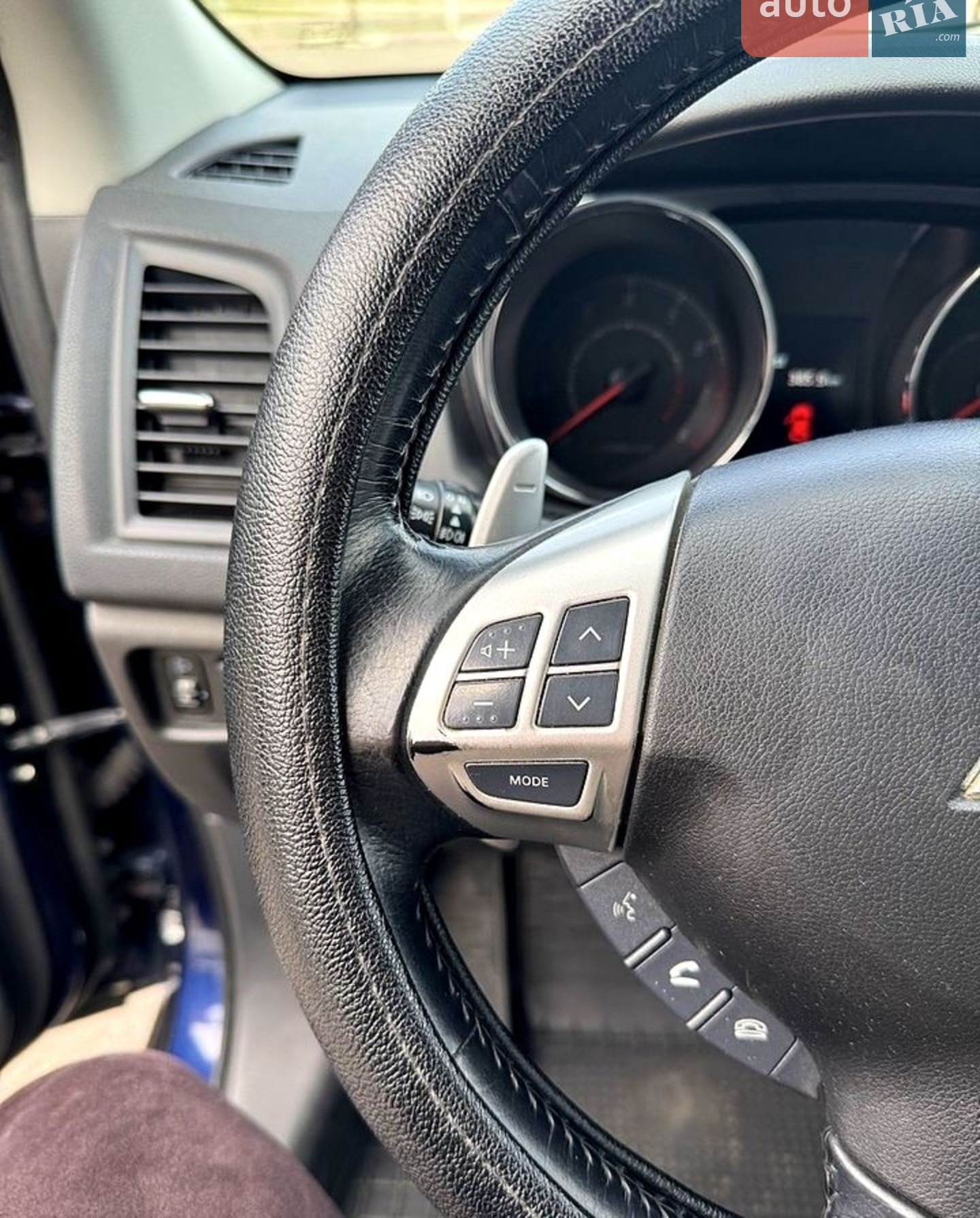 2012 Mitsubishi ASX - мініатюра 8