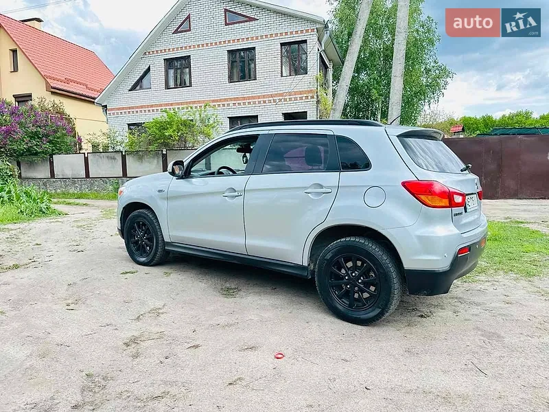 Mitsubishi ASX 2011