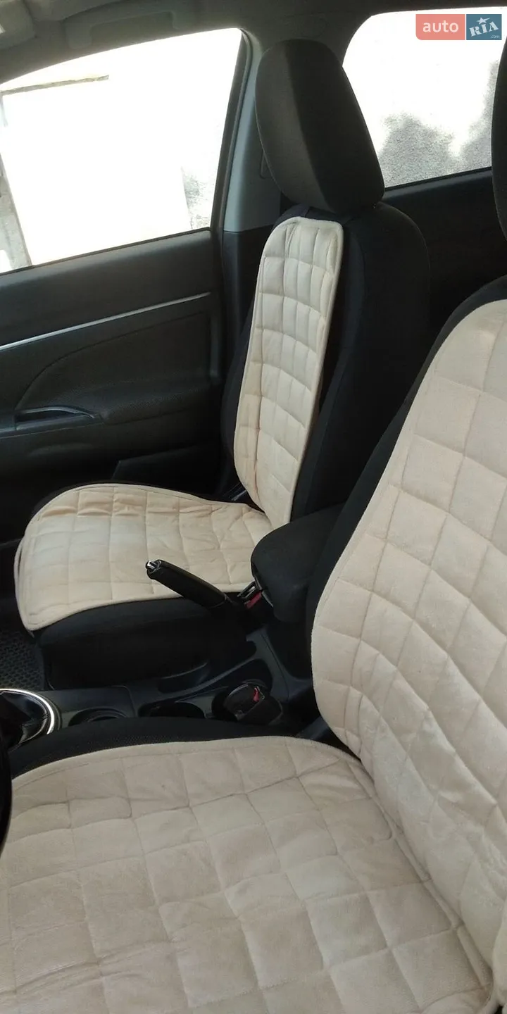 2010 Mitsubishi ASX - мініатюра 10