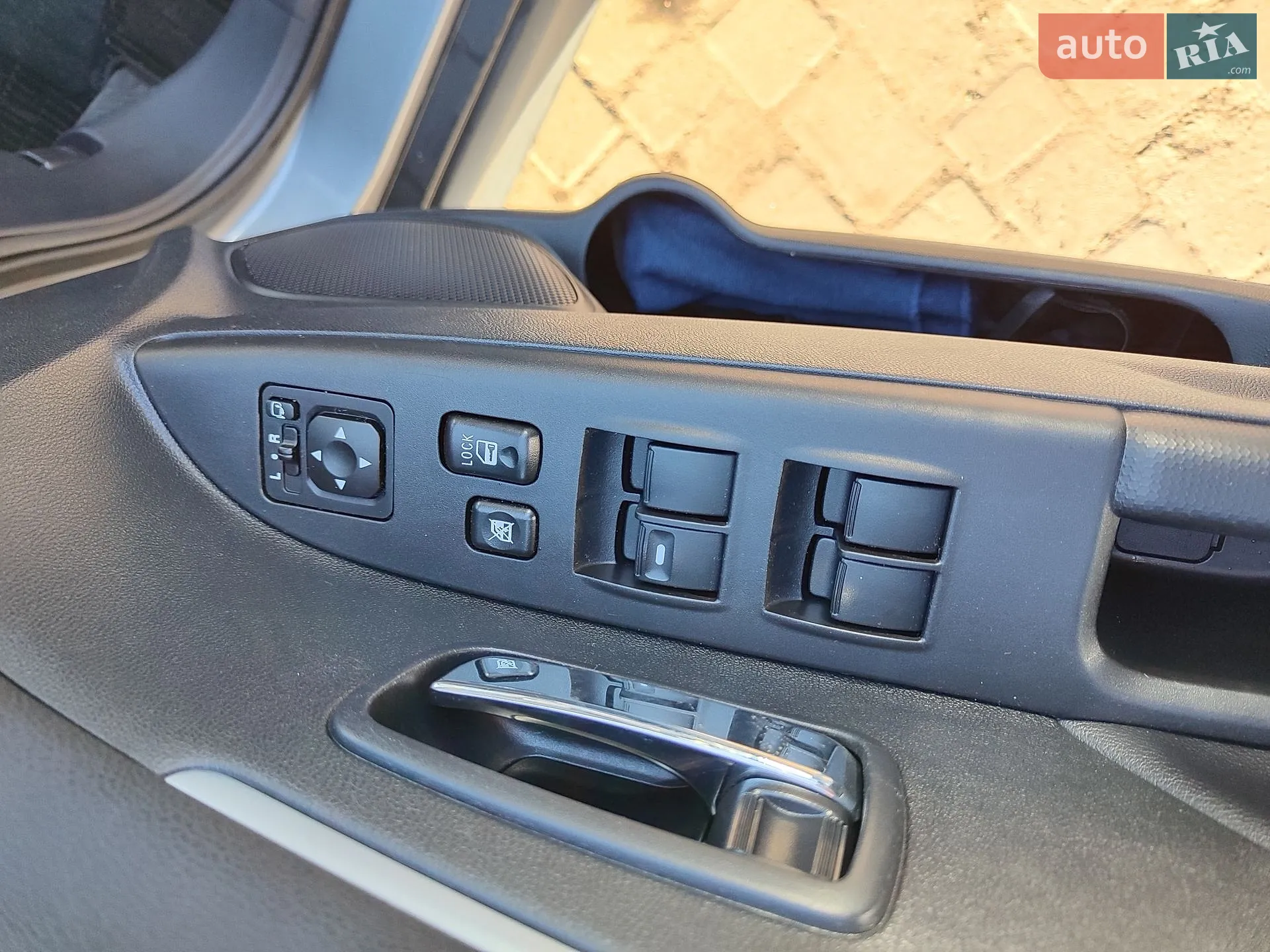 2011 Mitsubishi ASX - мініатюра 33
