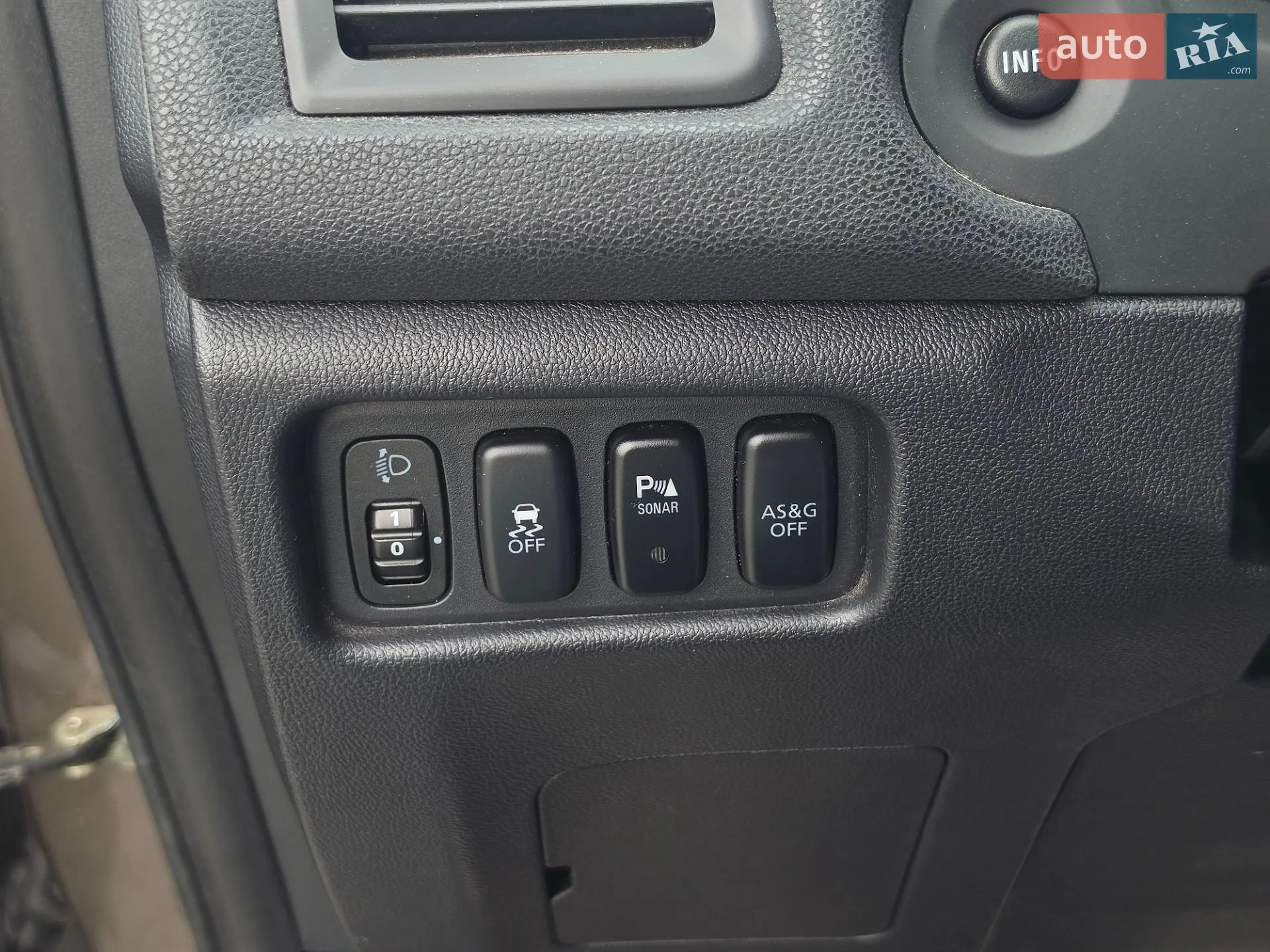 2011 Mitsubishi ASX - мініатюра 27