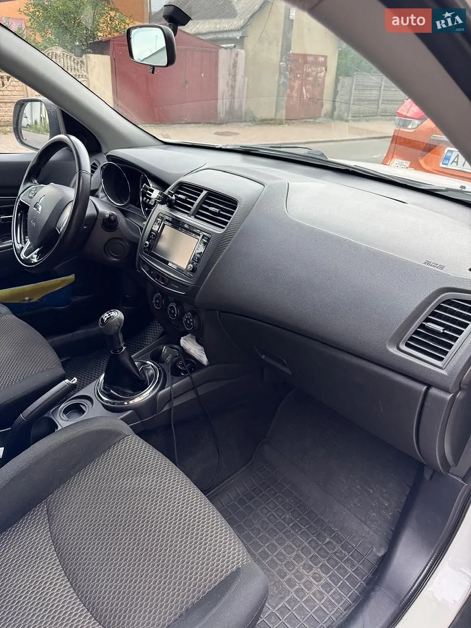 2017 Mitsubishi ASX - мініатюра 18
