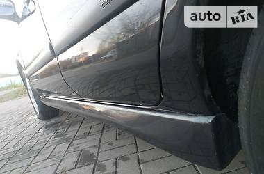 Хетчбек Mitsubishi Carisma 2001 в 