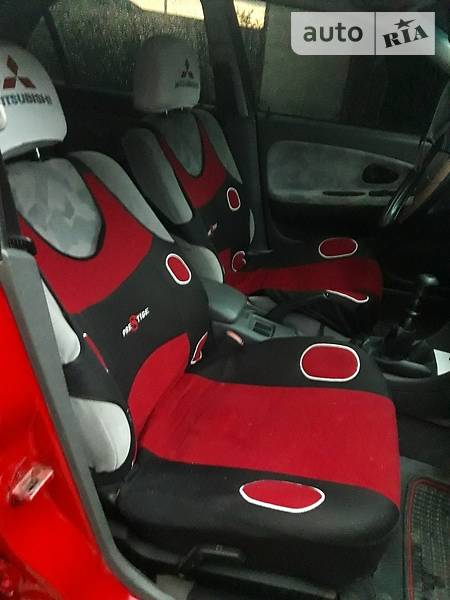 Седан Mitsubishi Carisma 1997 в Сторожинці