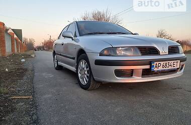 Седан Mitsubishi Carisma 2002 в Бердянске