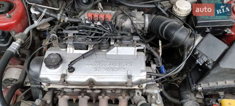 Хэтчбек Mitsubishi Carisma 1999 в Гайсине