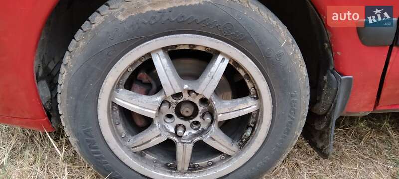Хэтчбек Mitsubishi Carisma 1999 в Гайсине