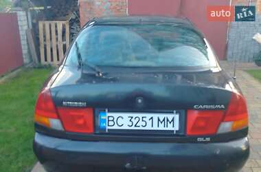 Седан Mitsubishi Carisma 1996 в Львове