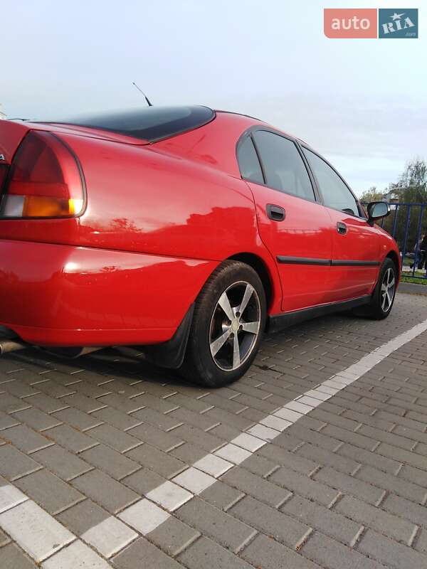 Ліфтбек Mitsubishi Carisma 1998 в Шептицькому