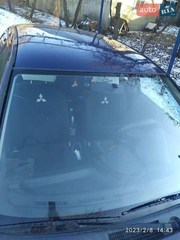 Хэтчбек Mitsubishi Carisma 2000 в Кодыме