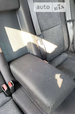 Ліфтбек Mitsubishi Carisma 2003 в 
