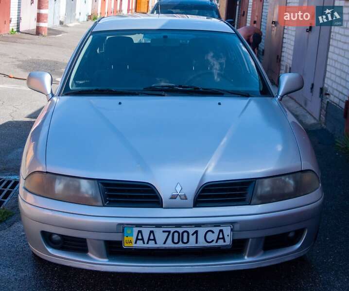 Лифтбек Mitsubishi Carisma 2003 в Киеве