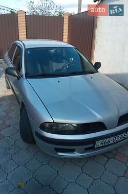 Седан Mitsubishi Carisma 2003 в Кривом Роге