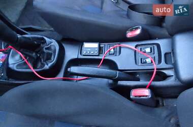 Ліфтбек Mitsubishi Carisma 1999 в Рівному