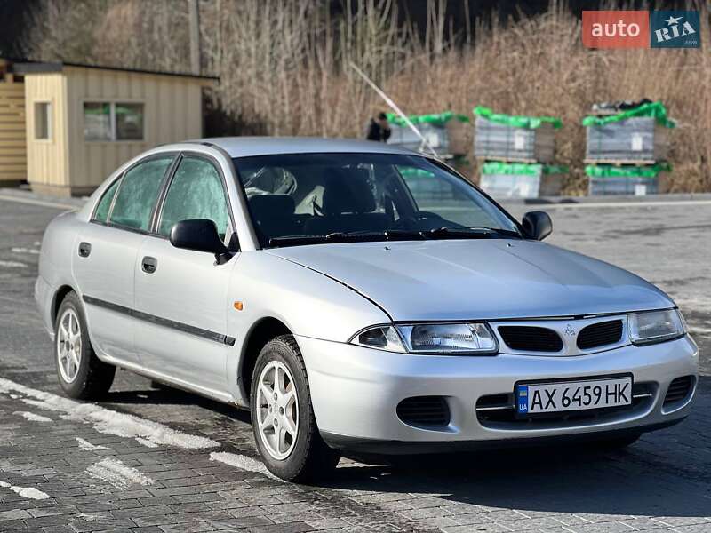 Седан Mitsubishi Carisma 1997 в Межгорье