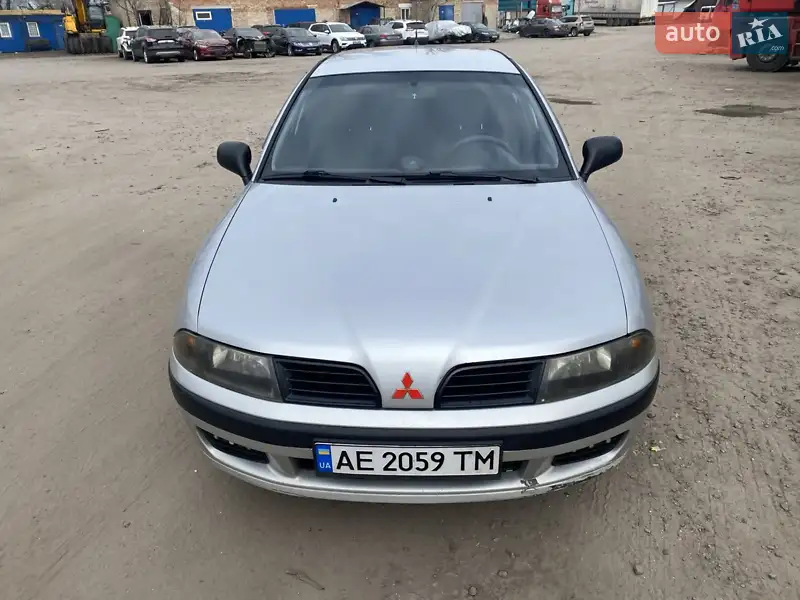 Mitsubishi Carisma