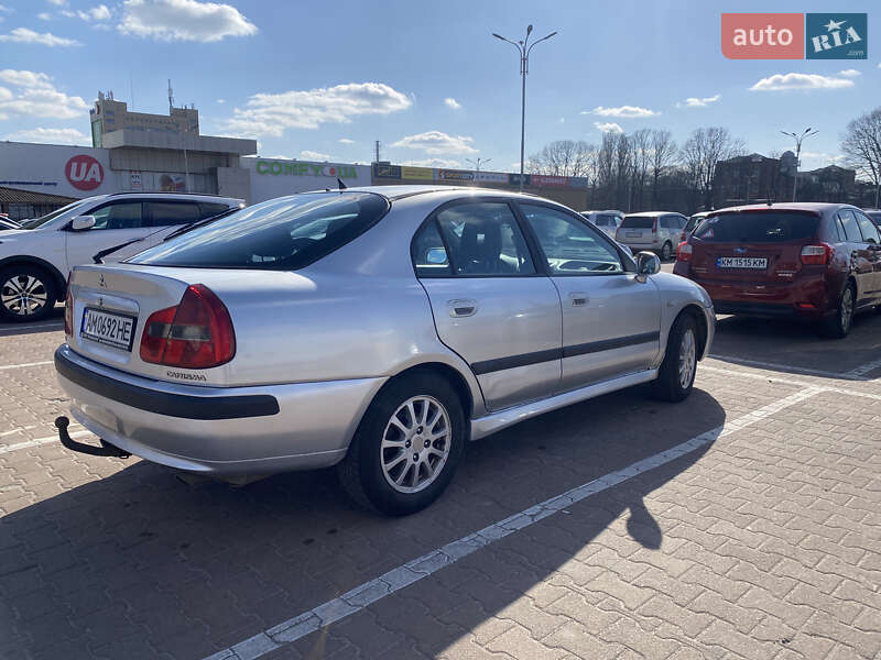 Лифтбек Mitsubishi Carisma 2002 в Житомире