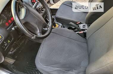 Лифтбек Mitsubishi Carisma 2000 в 