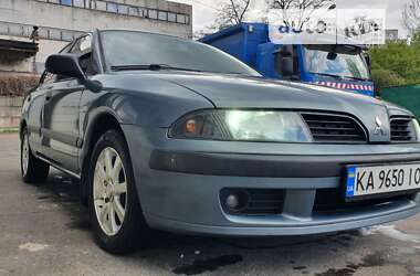 Ліфтбек Mitsubishi Carisma 2003 в Києві