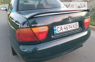 Седан Mitsubishi Carisma 1997 в Киеве