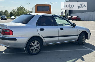 Седан Mitsubishi Carisma 2001 в Киеве