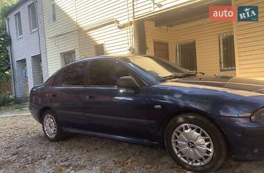 Лифтбек Mitsubishi Carisma 2002 в Днепре