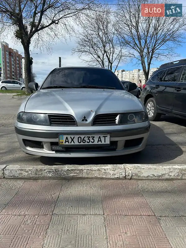 Mitsubishi Carisma 2001