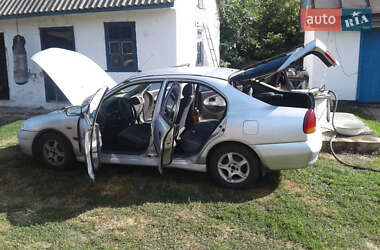 Лифтбек Mitsubishi Carisma 1997 в 