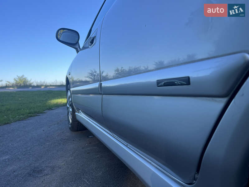 Лифтбек Mitsubishi Carisma 2003 в Дунаевцах фото 7 Лифтбек Mitsubishi Carisma 2003 в Дунаевцах