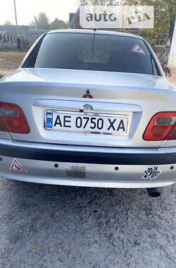 Седан Mitsubishi Carisma 2001 в Дніпрі