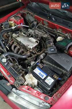 Лифтбек Mitsubishi Carisma 1998 в 