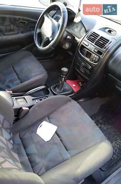 Лифтбек Mitsubishi Carisma 1998 в 