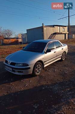 Седан Mitsubishi Carisma 2002 в Кривому Розі