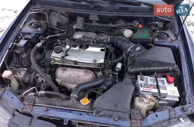 Седан Mitsubishi Carisma 2002 в 