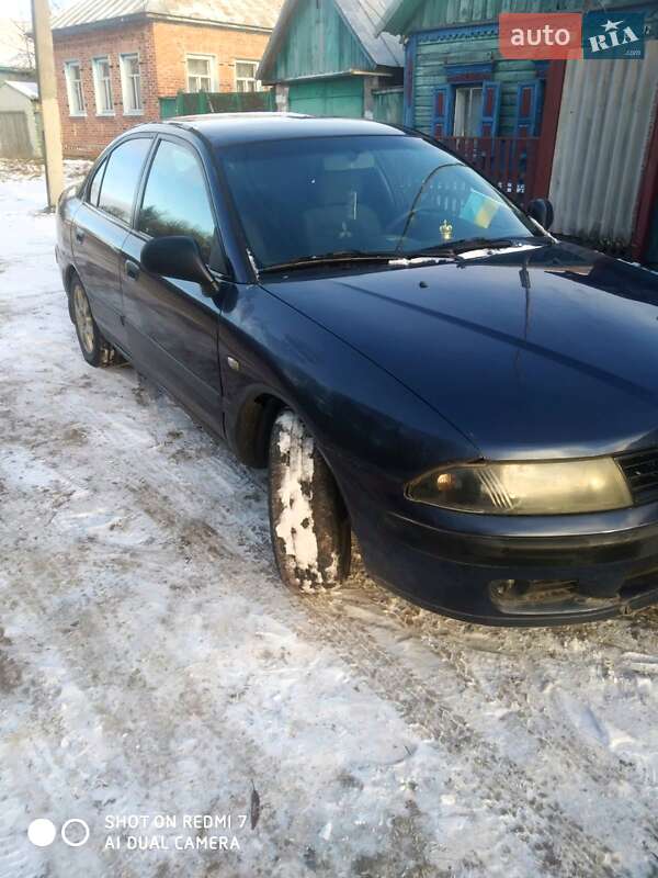 Ліфтбек Mitsubishi Carisma 2002 в Чернігові