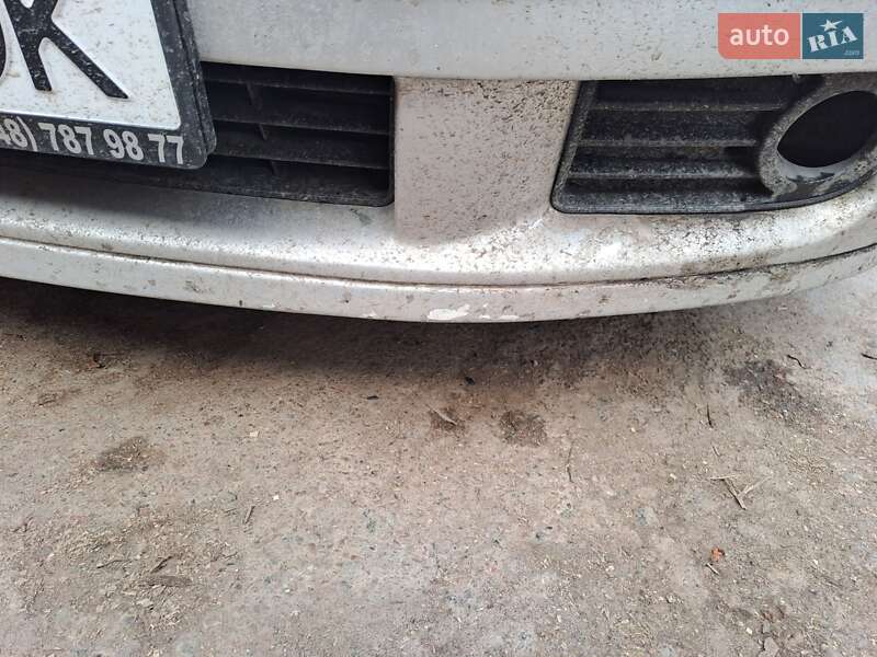 Седан Mitsubishi Carisma 2003 в Сумах