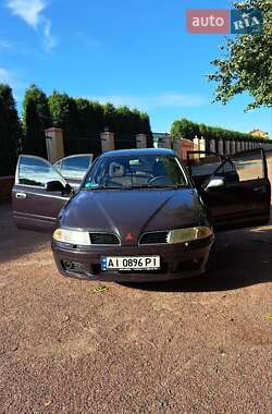 Лифтбек Mitsubishi Carisma 2001 в 
