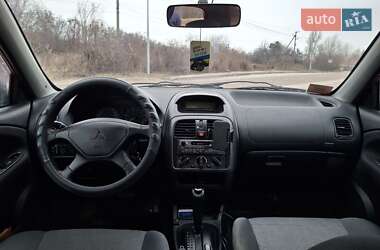 Седан Mitsubishi Carisma 2003 в 