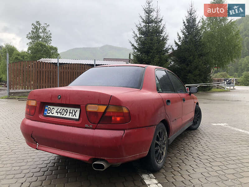 Седан Mitsubishi Carisma 1997 в Сколе