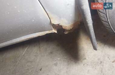 Седан Mitsubishi Carisma 1998 в 