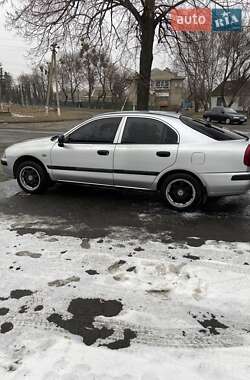 Лифтбек Mitsubishi Carisma 1999 в 