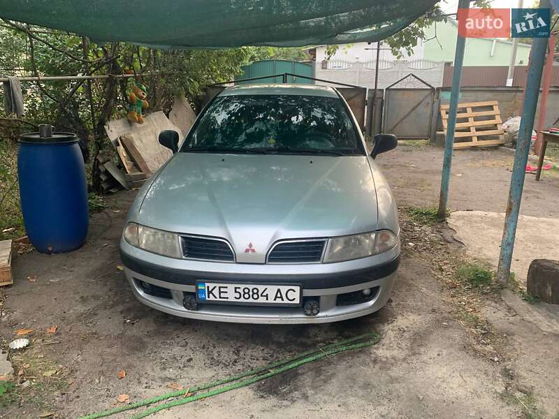 Ліфтбек Mitsubishi Carisma 2002 в Дніпрі