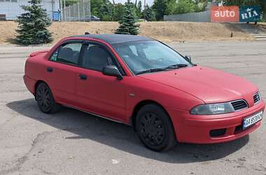 Седан Mitsubishi Carisma 2000 в 