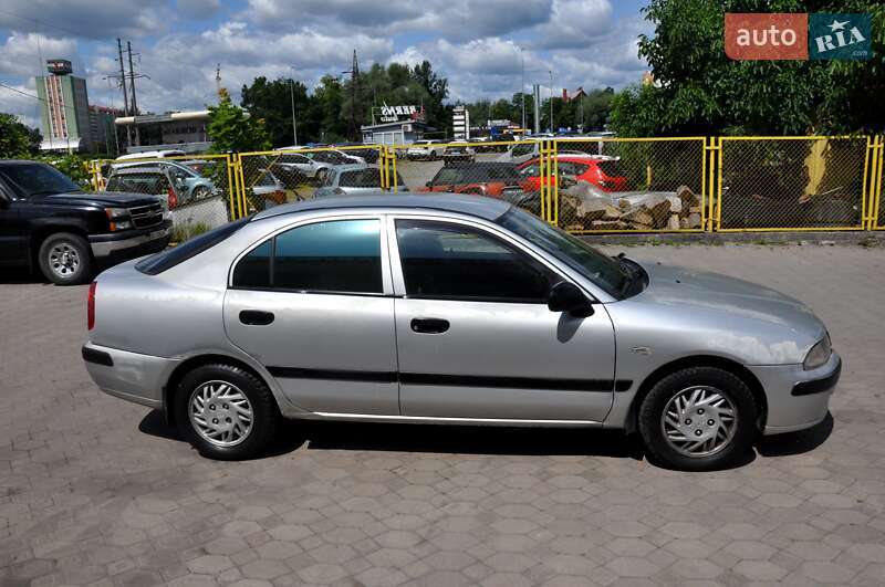 Лифтбек Mitsubishi Carisma 2000 в Львове
