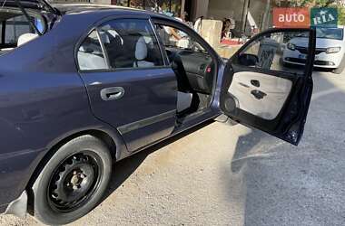 Лифтбек Mitsubishi Carisma 2002 в 