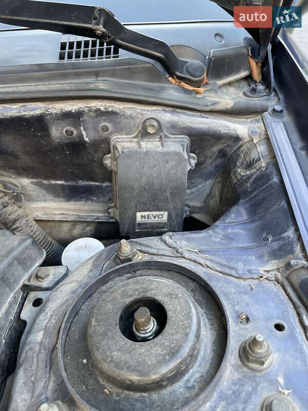 Лифтбек Mitsubishi Carisma 2002 в Тернополе