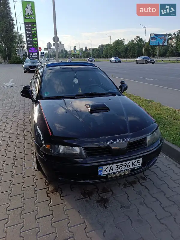 Mitsubishi Carisma