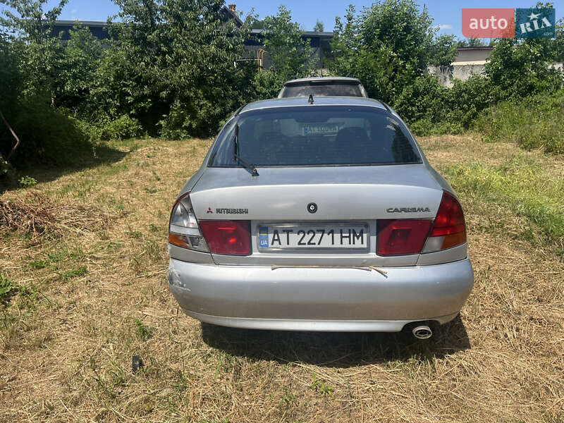 Седан Mitsubishi Carisma 1997 в Ивано-Франковске