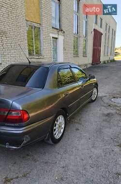 Седан Mitsubishi Carisma 2003 в Тернополі