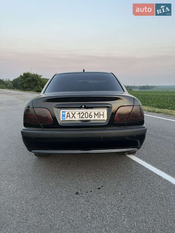 Седан Mitsubishi Carisma 2003 в Харькове